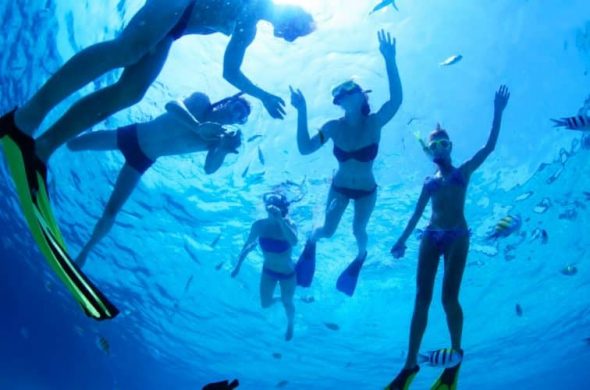 snorkeling with friends