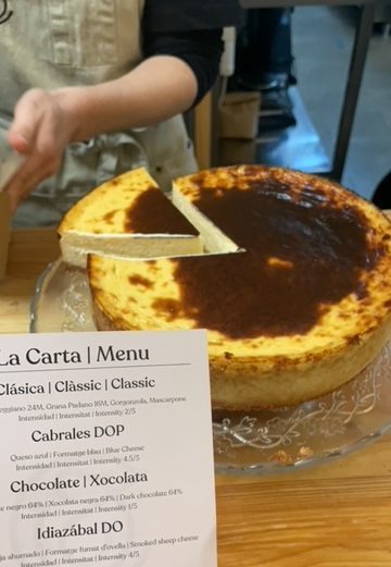 「JonCake」のバスクチーズケーキ